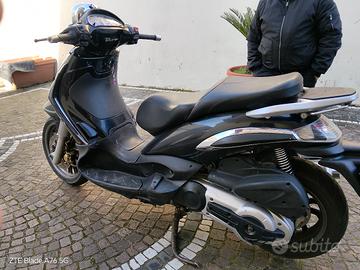 piaggio Beverly 400