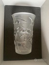 vaso Lalique mod. Mustang