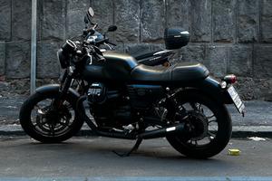 Moto Guzzi V7 3 STONE