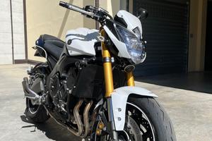 Yamaha FZ8