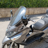 Scouter piaggio XEvo 400ie