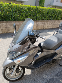 Scouter piaggio XEvo 400ie