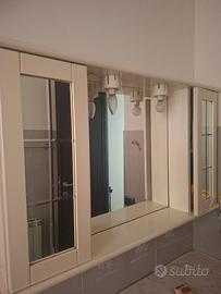 Mobiletto bagno  specchio due sportelli apribil 