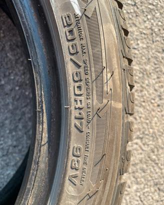 Gomme invernali Goodyear
