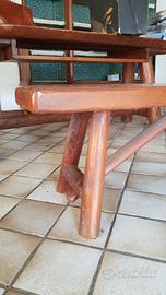 Tavolo, panca e mensole in legno