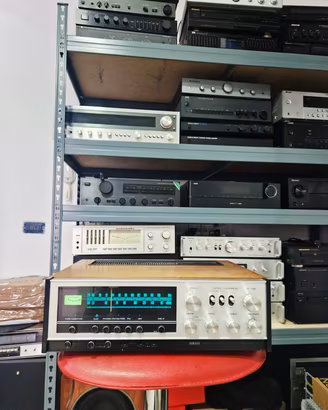 Yamaha CR-700 sintoamplificatore