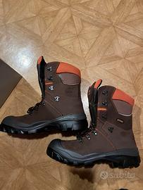 Scarpone stihl da taglio