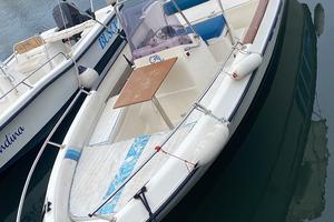 Barca lamberti 18 + yamaha 40 4 T Pronta alla boa.