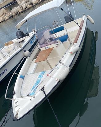 Barca lamberti 18 + yamaha 40 4 T Pronta alla boa.