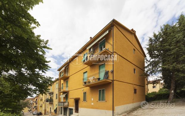Trilocale in zona servita