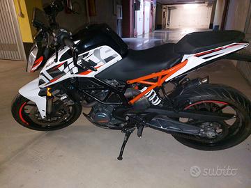 KTM Duke 125