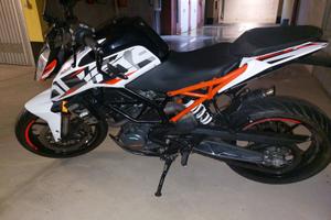 KTM Duke 125