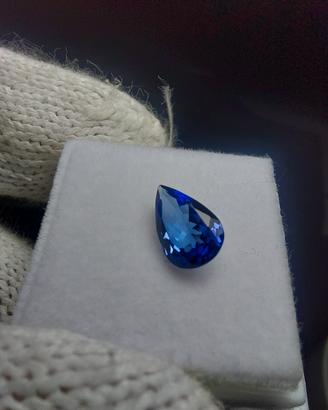Tanzanite naturale (alta qualità)