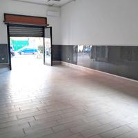 Locale commerciale 55 mq con agibilità C/so Europa