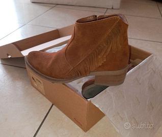 stivaletti in pelle scamosciato bata