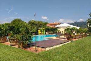 Villa di 367 m² con più di 5 locali e box auto dop