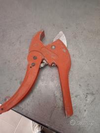 forbice per tagliare multistrato 