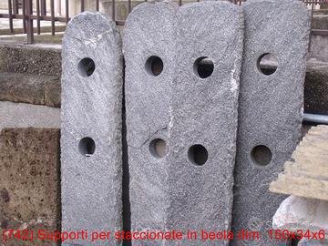 supporti in beola grigia a spacco