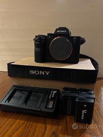 Sony A7II + 5 batterie e base ricarica
