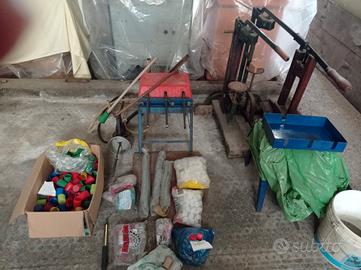 tappi a corona,tappi plastica,tappatrice,imbottigl