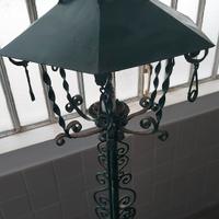 Lampione vintage in ferro battuto