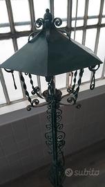 Lampione vintage in ferro battuto