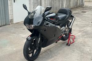 Rs 125 2t