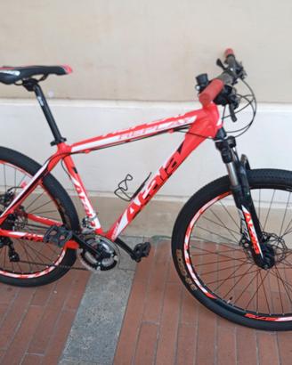 bicicletta MTB 27,5  disc usata