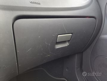 Cassetto portaoggetti DR 1 del 2011