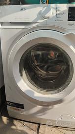 lavatrice di grosse dimensioni marca aeg