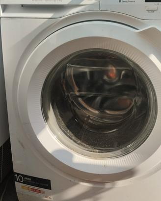 lavatrice di grosse dimensioni marca aeg