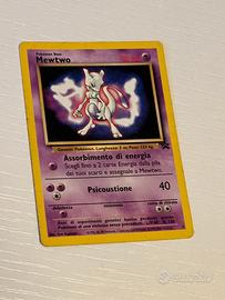 Carta pokemon rara MewTwo