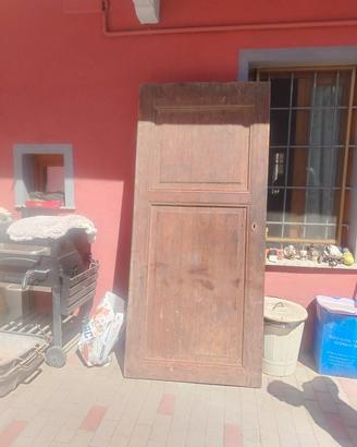 porta di legno castagno