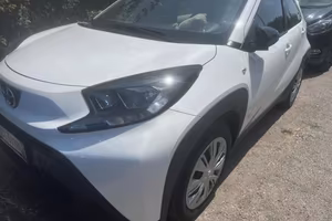 Toyota aygo x 2025 1.0 active 72 cv