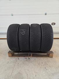 4 gomme Bridgestone 235 50 20 Invernali