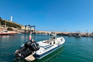 Gommone Jocker Club Man 28