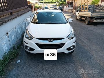 Hyundai  IX35 1.6 benzina scambi/permute 