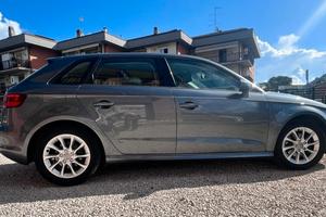 Audi A3 SPB 1.6 TDI clean diesel quattro Attractio