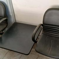 Poltroncine complete di tavolino per sala d'attesa