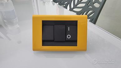  BTicino Living Int. -  vari colori prezzo CD 10€