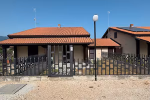 Villetta a schiera nuova costruzione-Vinchiaturo