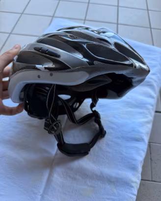 Casco bici LAS Istrion nero argento regolabile