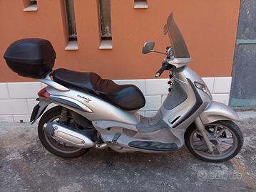 piaggio Beverly 250