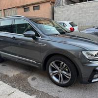 Volkswagen Tiguan 1.4 TSI Sport *R-LINE*FULL OPTIO