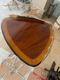 Tavolo in stile Art Decò