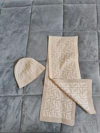 Fendi originale / cuffia + sciarpa