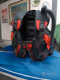 EQUIPAGGIAMENTO DA IMMERSIONE