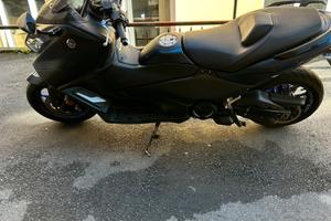 Yamaha T-Max 560