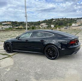 Audi sportback nera - ricca di optional