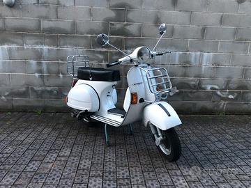 Vespa PX125 E